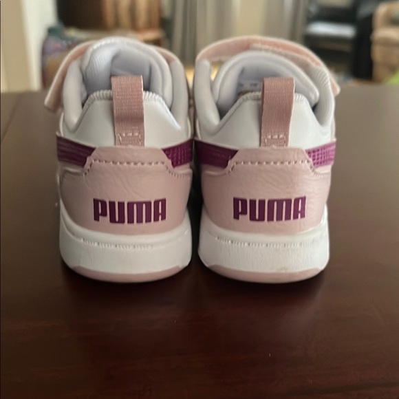Puma Kids' Pink and White Sneakers - Picture 4 of 4